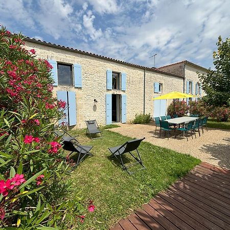 Le Domaine Des Aguins ξενώνας Saujon Εξωτερικό φωτογραφία